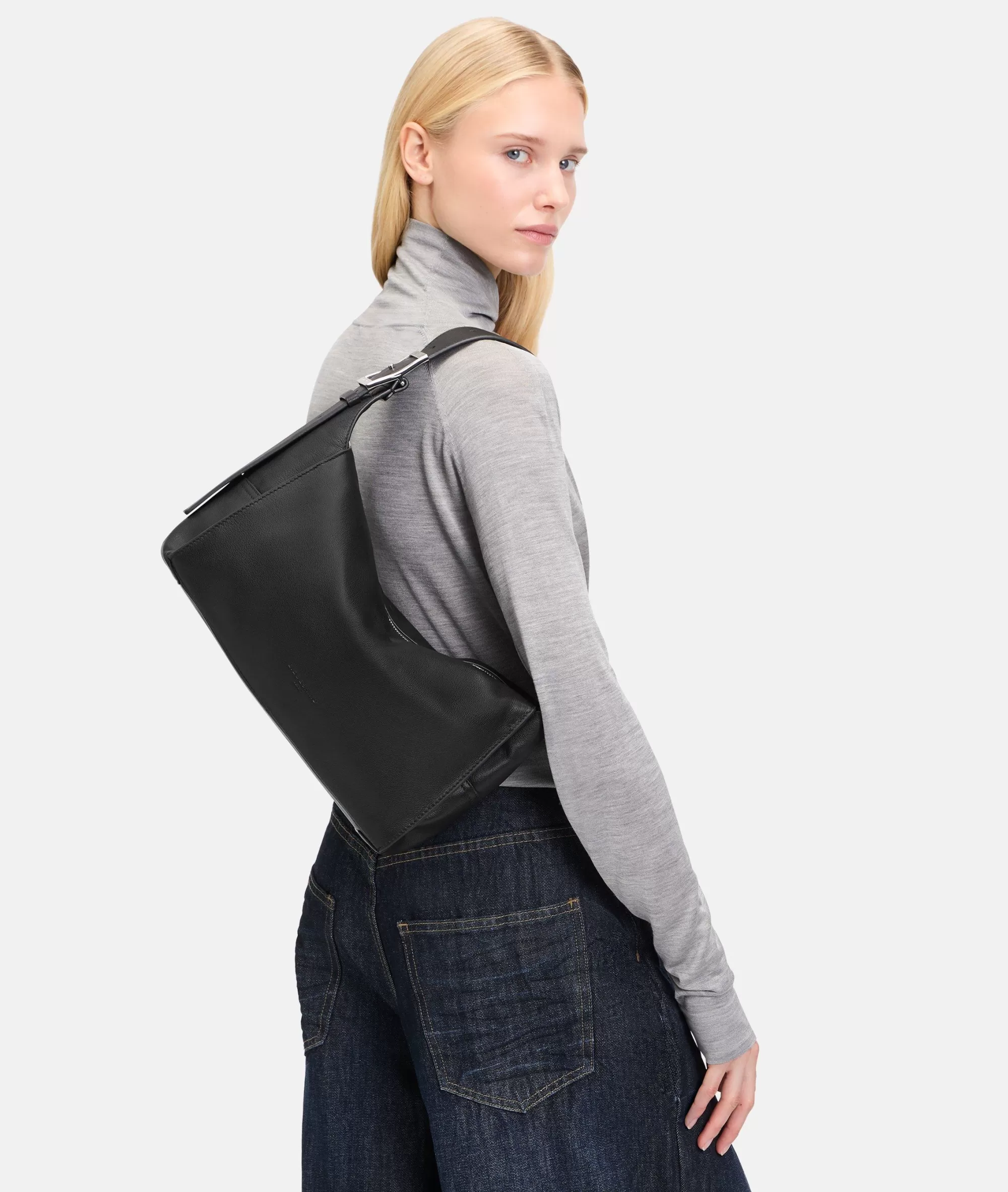 LIEBESKIND BERLIN  Ledertaschen | Schultertaschen<Lou Hobo M schwarz
