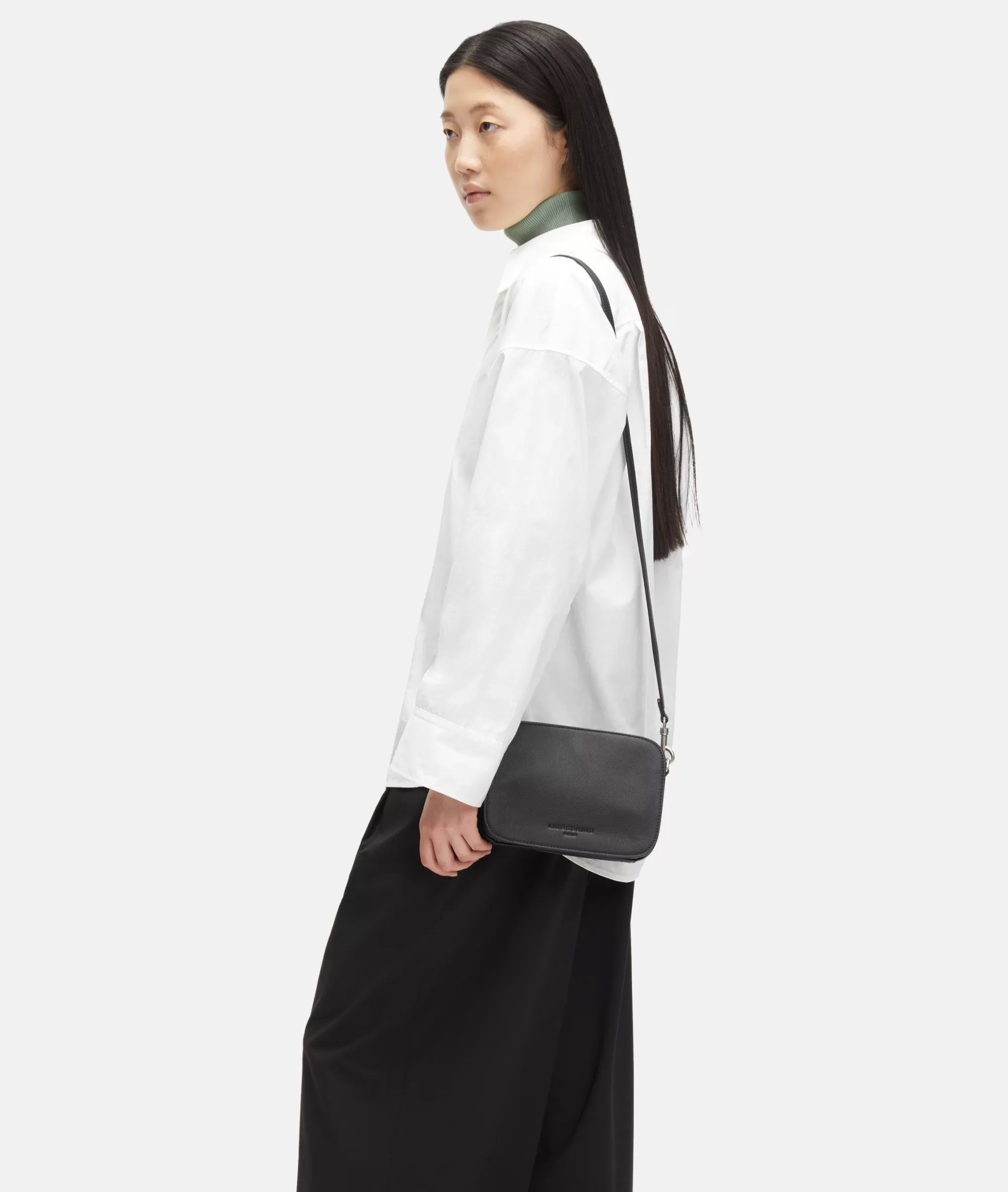 LIEBESKIND BERLIN  Bestseller | Ledertaschen<Luka Crossbody schwarz